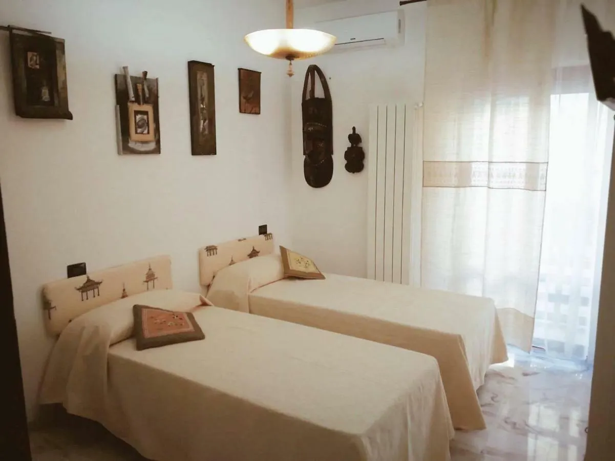 Casa Vacanze Carrara Bed & Breakfast