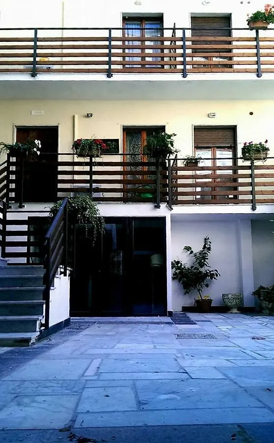 Casa Vacanze Carrara Bed & Breakfast